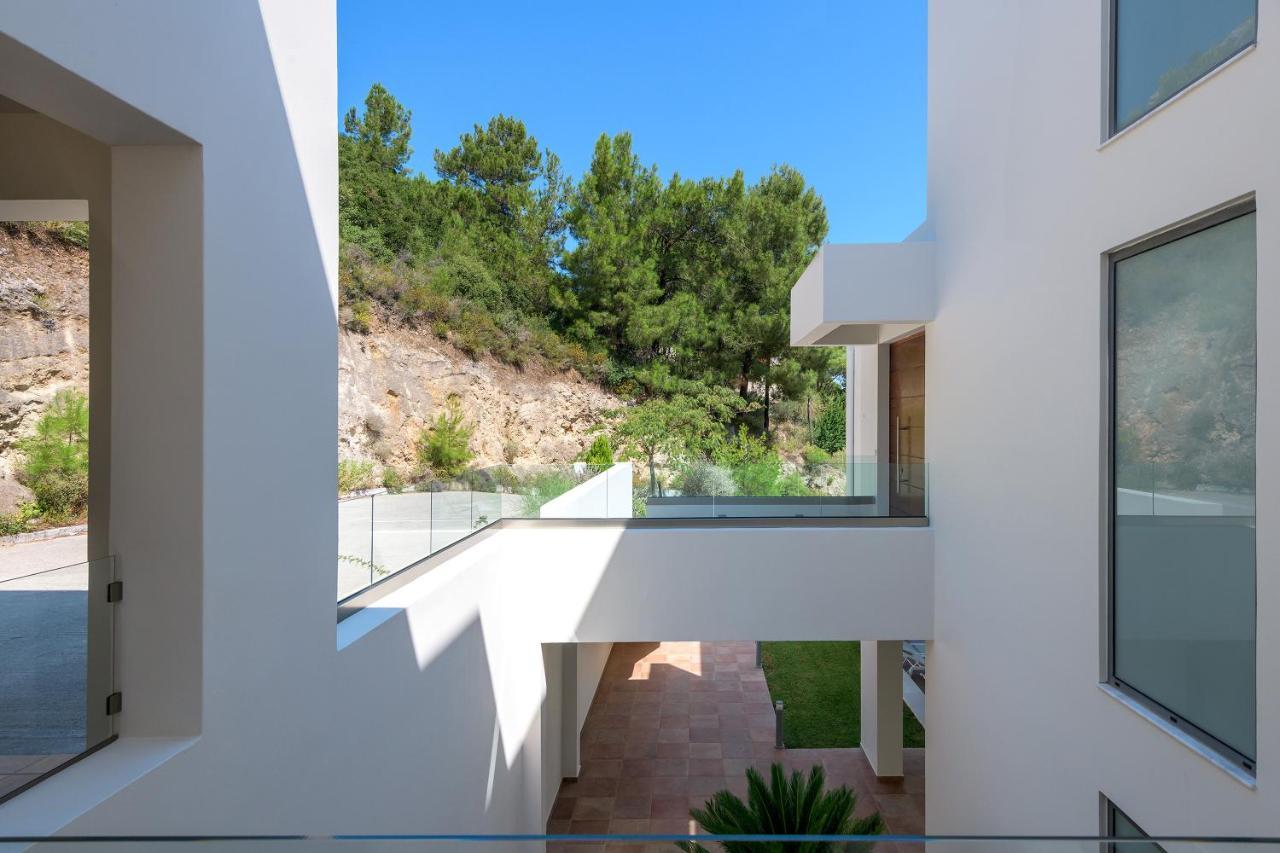 Ixian Hilltop Villa Ialysos  Exterior photo